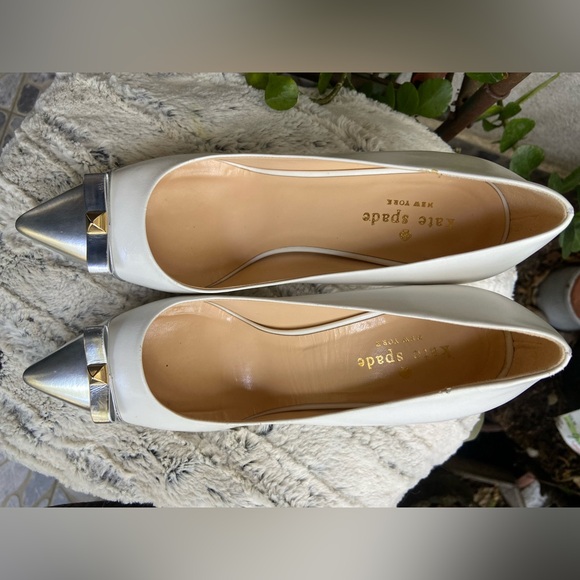Kate Spade Made in Italy Bow Tip Pump - Picture 11 of 12